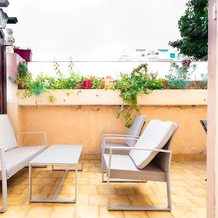 Le Saint Honore A 500 Metres A Pied De La *